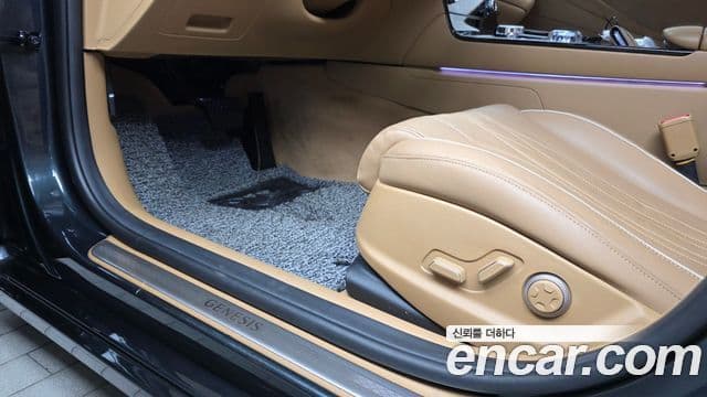 Genesis Electrified G80 2025 — ფოტო 17/20