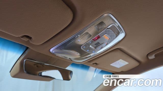 Genesis Electrified G80 2025 — ფოტო 18/20