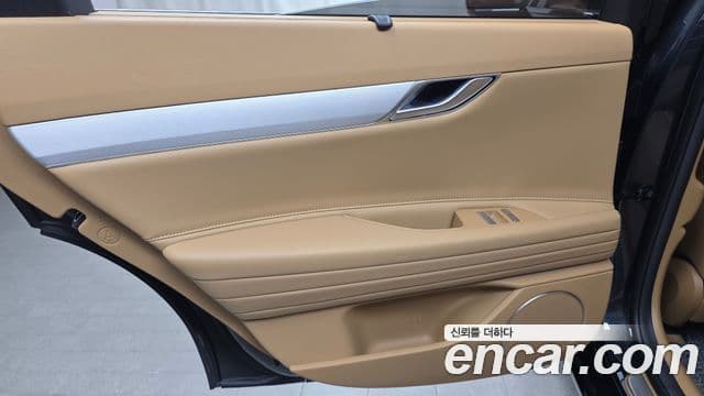Genesis G80 2025 — Şəkil 29/30