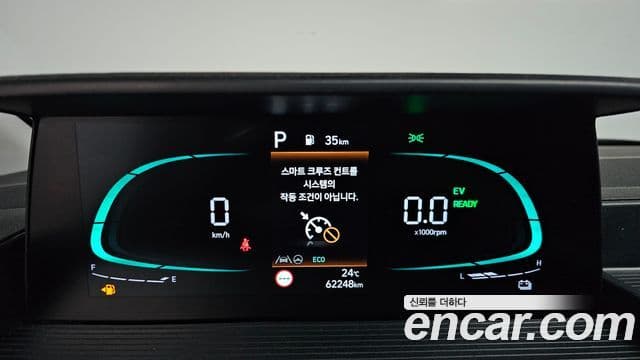 Hyundai Staria 2024 — Фото 8/20