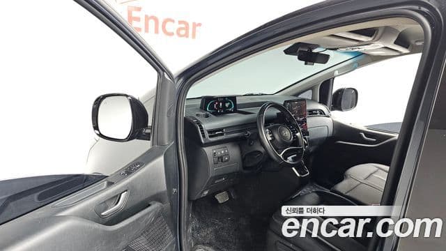 Hyundai Staria 2024 — Фото 10/20