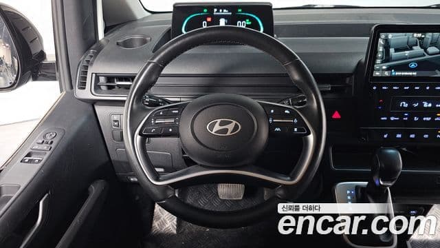 Hyundai Staria 2024 — Фото 13/20