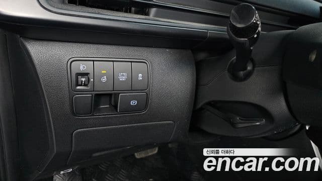 Hyundai Staria 2024 — Фото 19/20