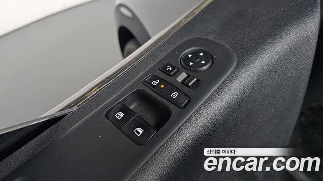 Hyundai Staria 2024 — Фото 20/20