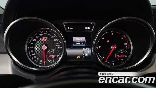 Mercedes-Benz GLE-Class 2018 — ფოტო 8/20
