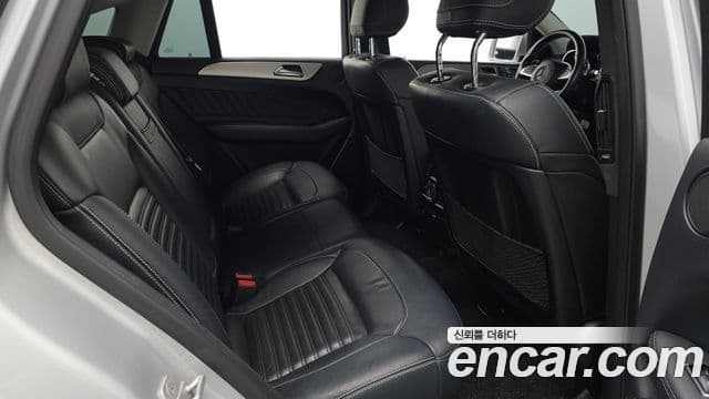 Mercedes-Benz GLE-Class 2018 — ფოტო 11/20