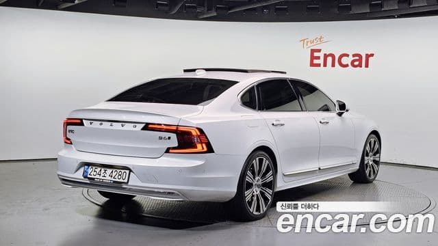 Volvo S90 2021 — ფოტო 2/20