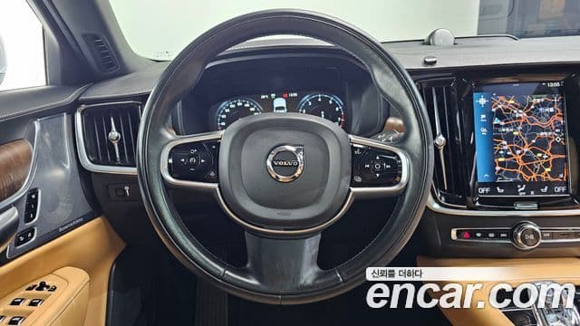 Volvo S90 2021 — ფოტო 13/20