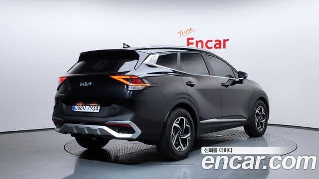 Kia Sportage 2022 — ფოტო 2/20