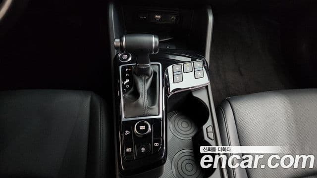 Kia Sportage 2022 — ფოტო 9/20