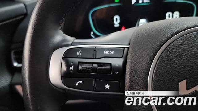 Kia Sportage 2022 — ფოტო 15/20