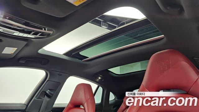 Porsche Panamera 2018 — ფოტო 5/20