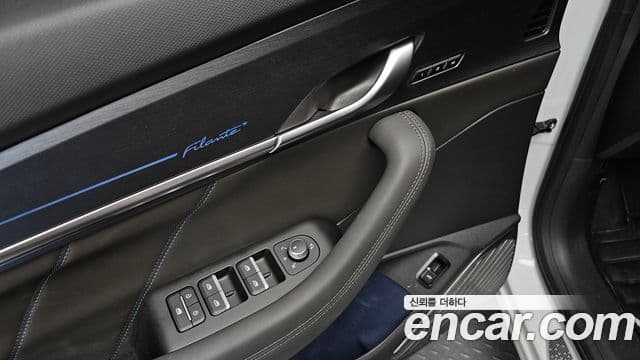 Renault Samsung Filante 2026 — Photo 25/34