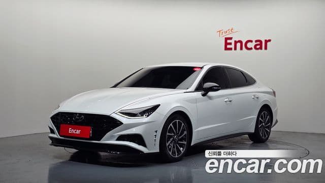 Hyundai Sonata 2021 — Фото 1/20