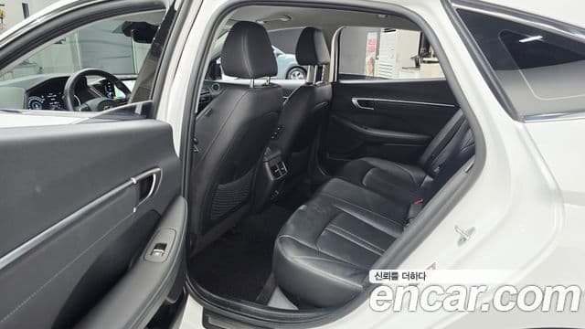 Hyundai Sonata 2021 — Фото 11/20