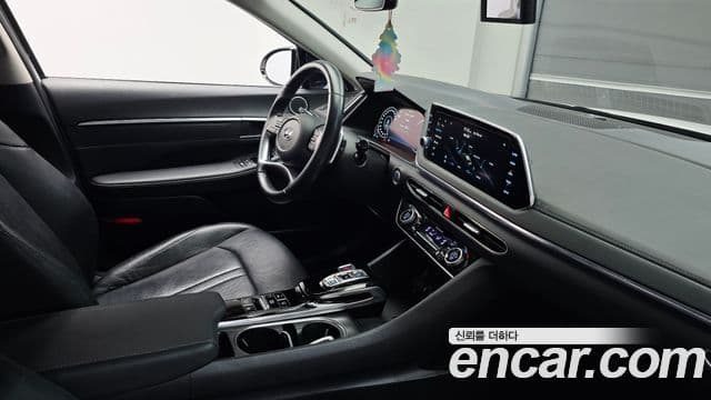 Hyundai Sonata 2021 — Фото 19/20