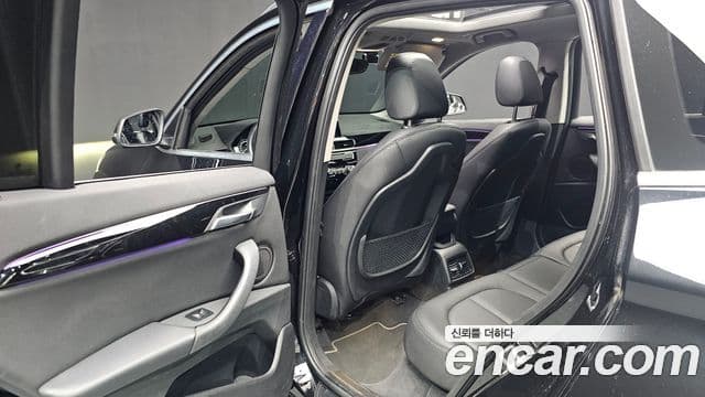 BMW X1 2021 — ფოტო 17/20