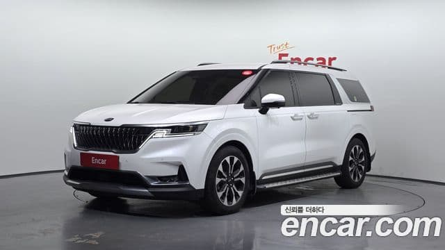 Kia Carnival 2020 — Фото 1/20