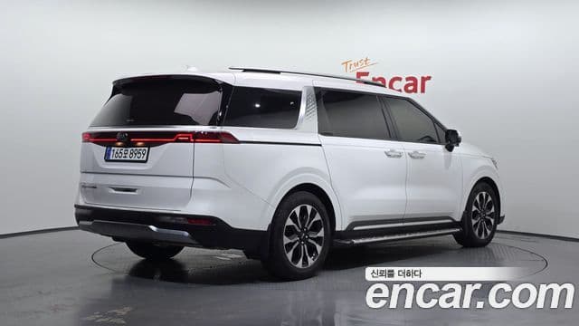 Kia Carnival 2020 — Фото 2/20