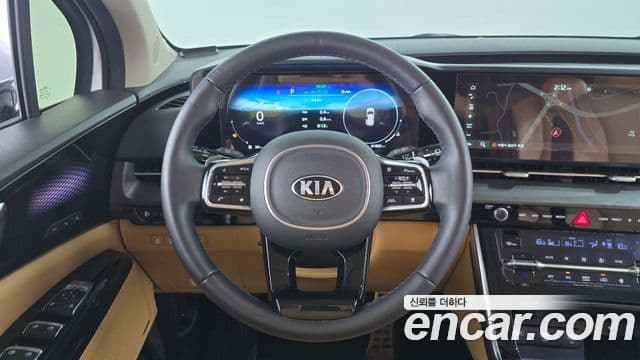 Kia Carnival 2020 — Фото 13/20