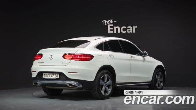 Mercedes-Benz GLC-Class 2019 — Şəkil 2/20