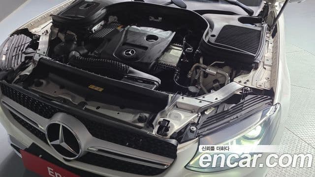 Mercedes-Benz GLC-Class 2019 — Şəkil 6/20
