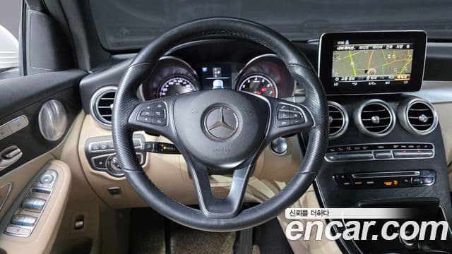 Mercedes-Benz GLC-Class 2019 — Şəkil 15/20