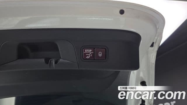 Mercedes-Benz GLC-Class 2019 — Şəkil 17/20