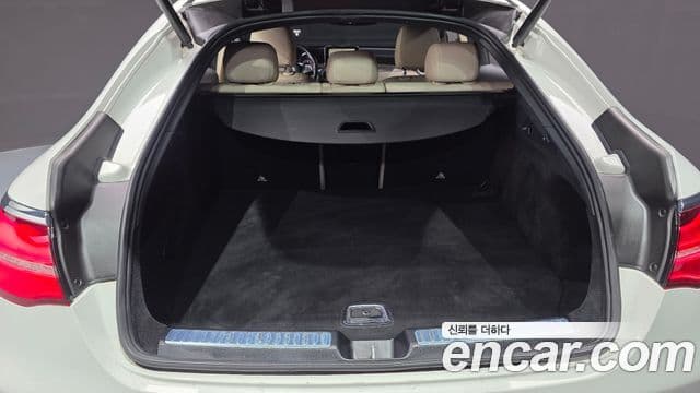 Mercedes-Benz GLC-Class 2019 — Şəkil 18/20