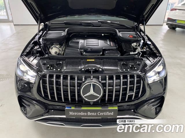 Mercedes-Benz GLE-Class 2025 — Photo 16/17