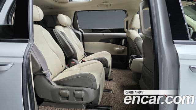 Kia Carnival 2024 — Şəkil 2/37