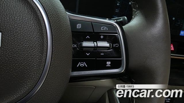 Kia Carnival 2024 — Şəkil 17/37
