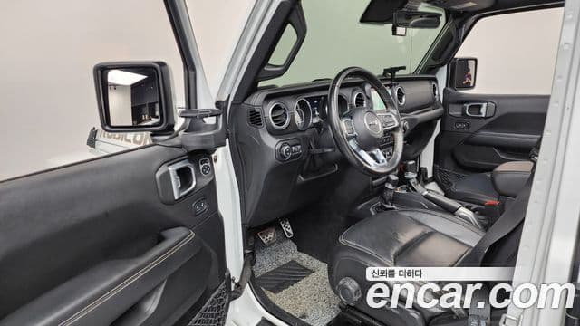 Jeep Wrangler 2020 — Şəkil 7/30