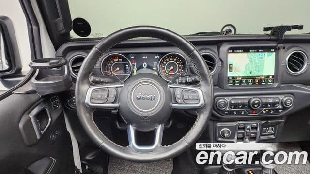 Jeep Wrangler 2020 — Şəkil 29/30