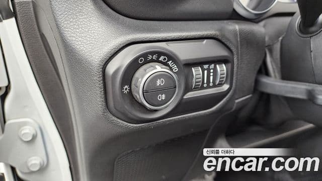 Jeep Wrangler 2020 — Şəkil 2/30