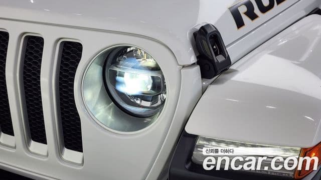 Jeep Wrangler 2020 — Şəkil 11/30