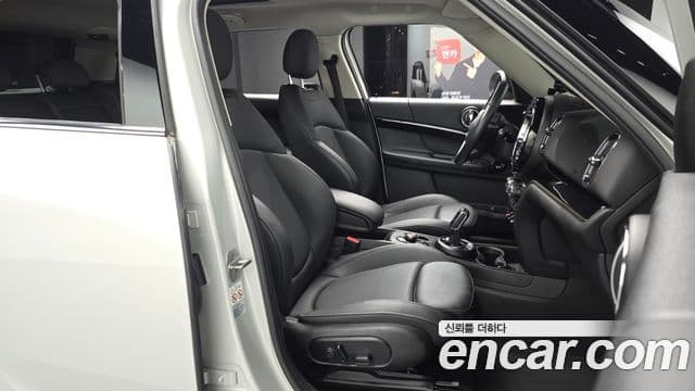 Mini Cooper D Countryman 2021 — Photo 14/34