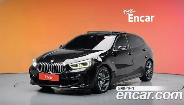 BMW 1 Series 2021 — ფოტო 1/20