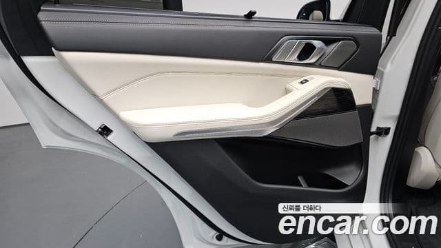 BMW X5 2025 — Photo 10/36