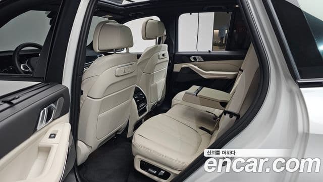 BMW X5 2025 — Photo 12/36