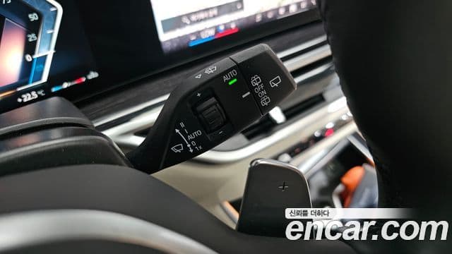 BMW X5 2025 — Photo 23/36