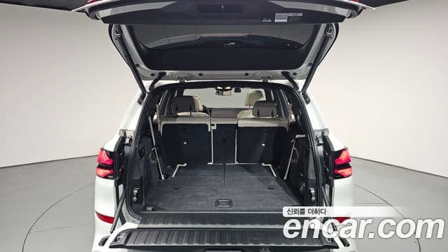 BMW X5 2025 — Photo 35/36