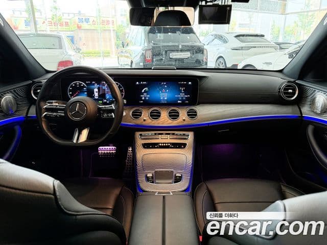 Mercedes-Benz E-Class 2021 — ფოტო 9/20