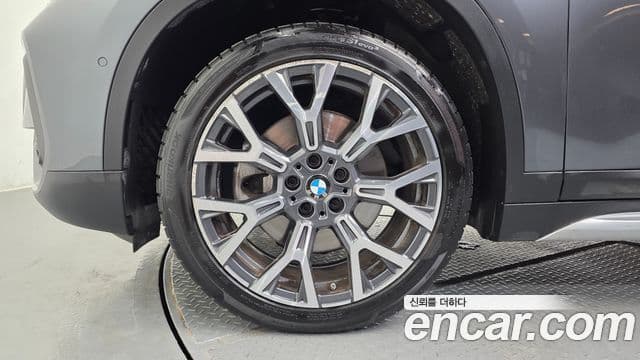 BMW X1 2022 — Şəkil 5/20