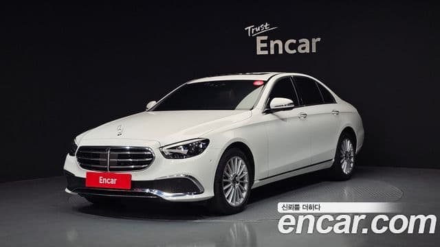 Mercedes-Benz E-Class 2023 — ფოტო 10/20