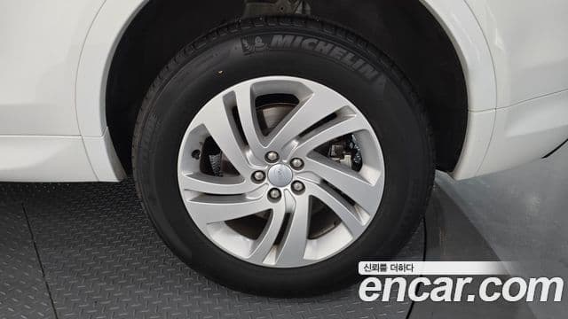 Land Rover Discovery Sport 2024 — Photo 14/30