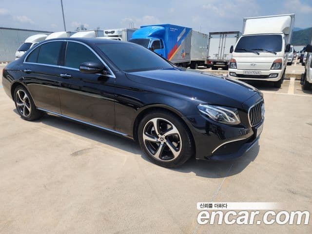Mercedes-Benz E-Class 2019 — Şəkil 8/20