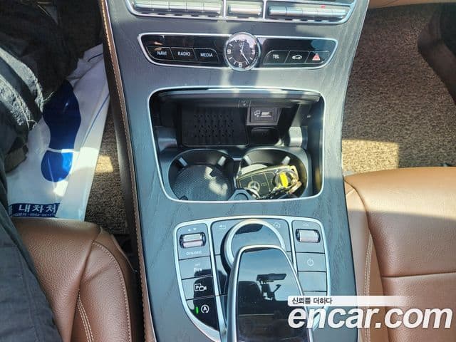 Mercedes-Benz E-Class 2019 — Şəkil 15/20