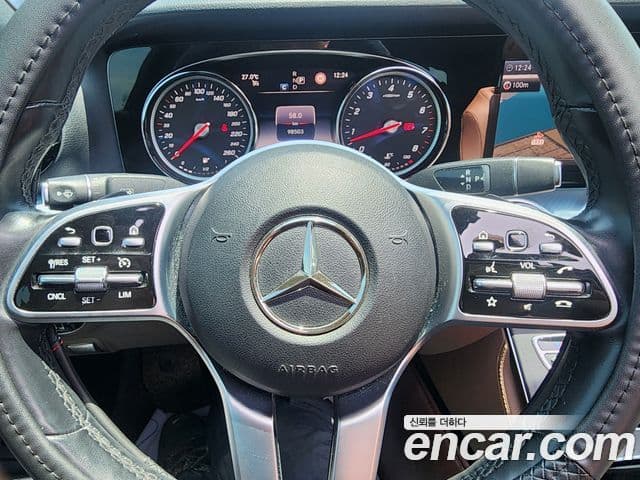 Mercedes-Benz E-Class 2019 — Şəkil 16/20