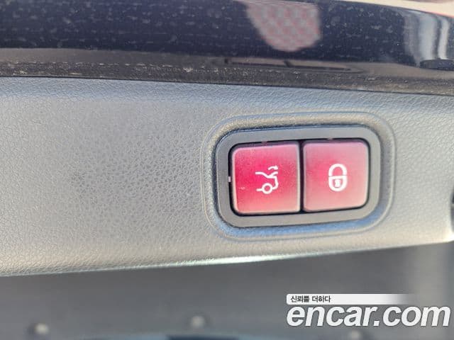 Mercedes-Benz E-Class 2019 — Şəkil 19/20
